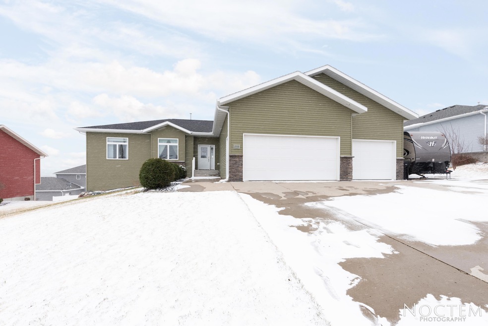 1115 Golden Wave Dr-2