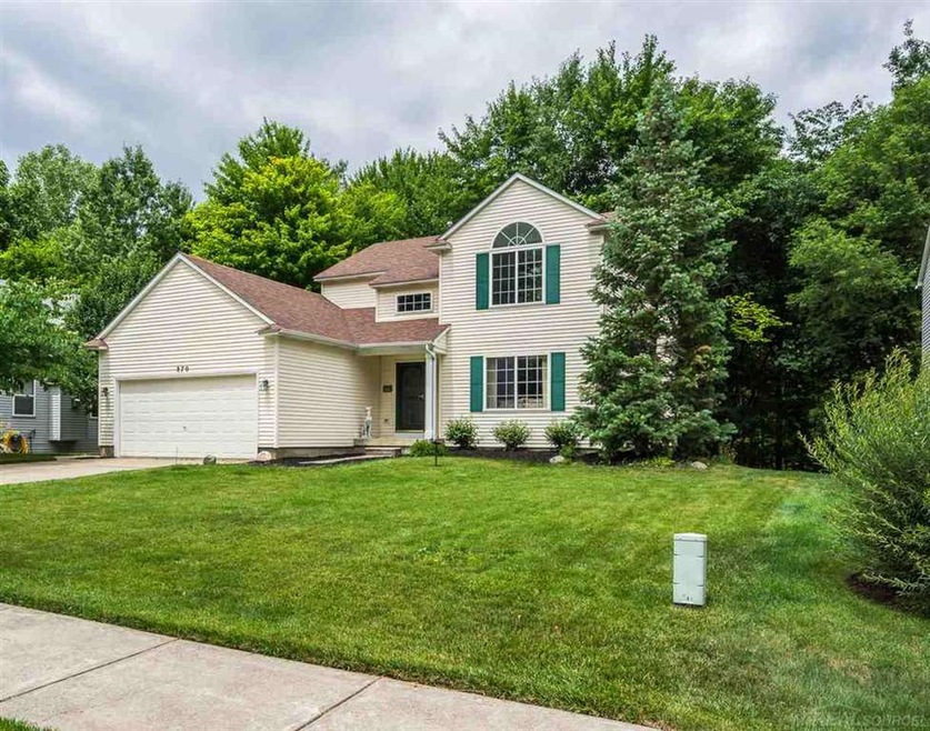 870 Bay Crossing Dr, Waterford, MI 48327 - photo 1