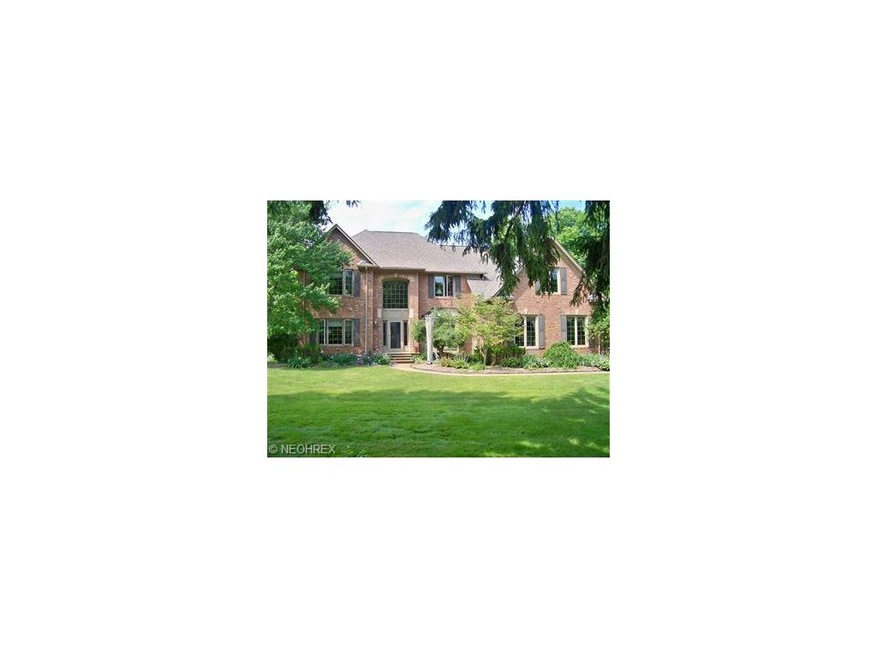 659 E Pioneer Trail, Aurora, OH 44202 - photo 1