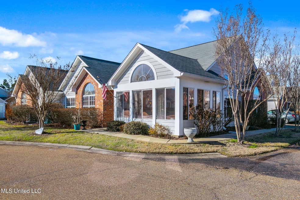 1-web-or-mls-1018 Gerrits Landing-1