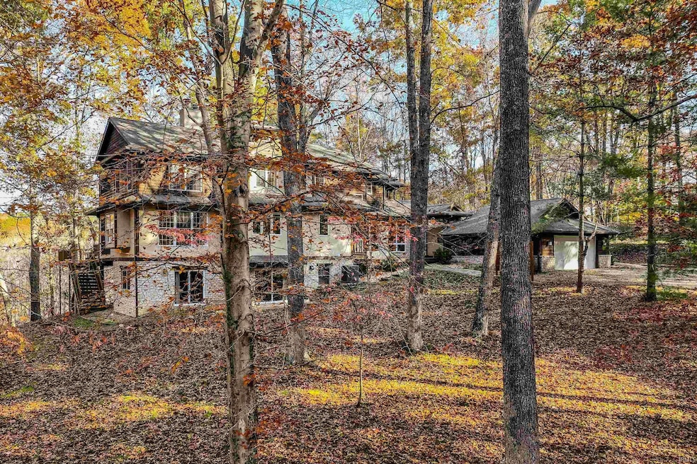 6671 E Gross Rd, Bloomington, IN 47401 - photo 1