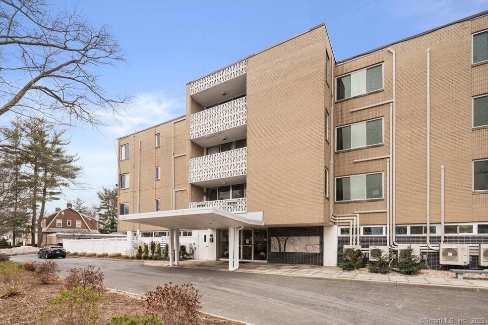 Ready to make this great condo your next home swee