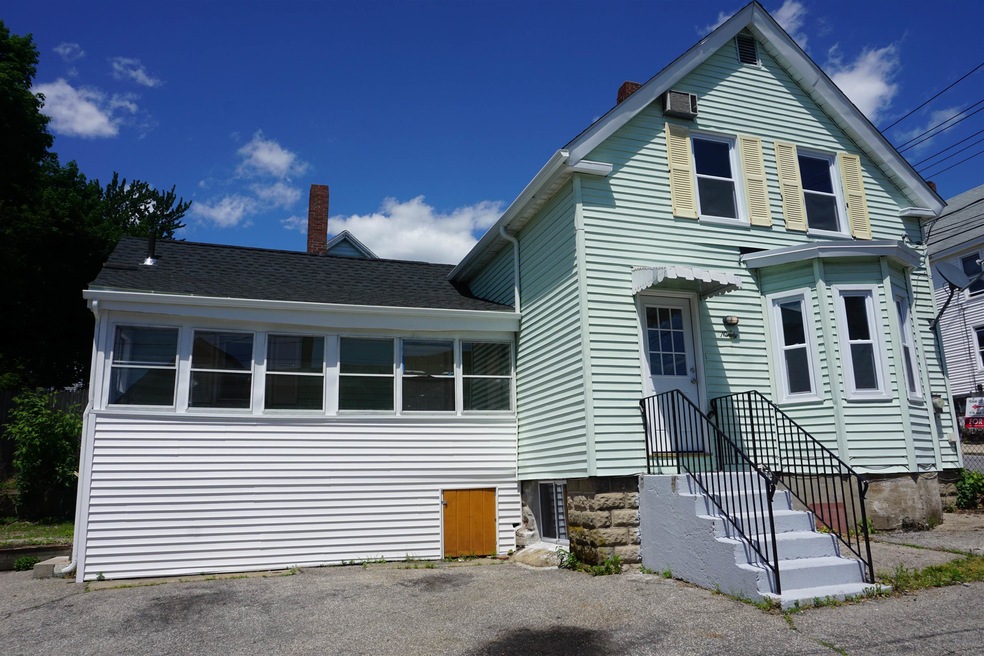 90 Chandler St, Nashua, NH 03064 - photo 1