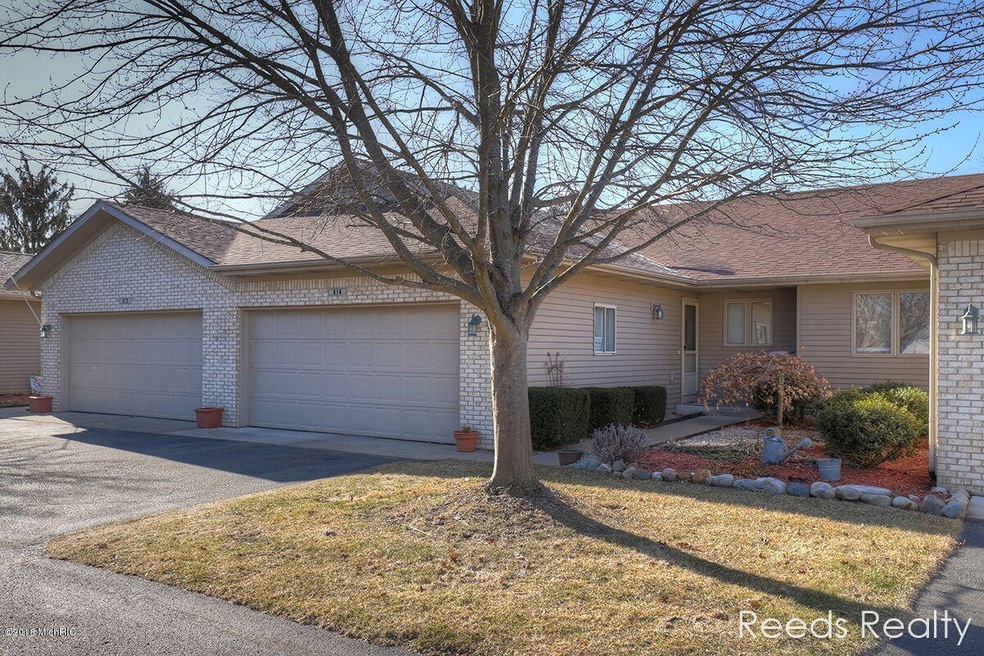 814 Amber Ridge Dr SW unit 3, Byron Center, MI 49315 - photo 1