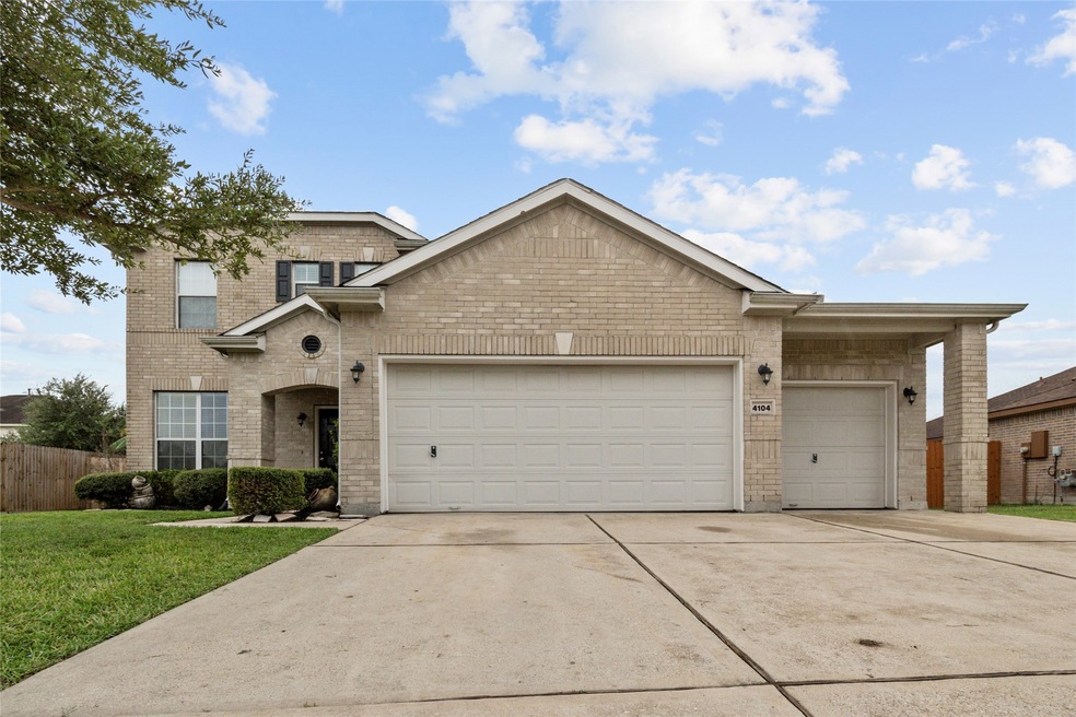 4104 Summer Ln, Pearland, TX 77584 - photo 1