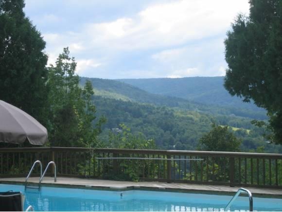 485 Alden Partridge Rd unit D, Hartford, VT 05001 - photo 1