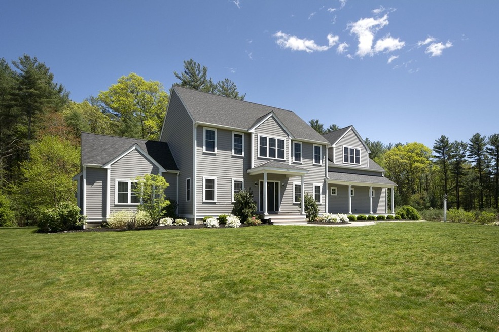 70 Sunset Point, Hanover, MA 02339 - photo 1