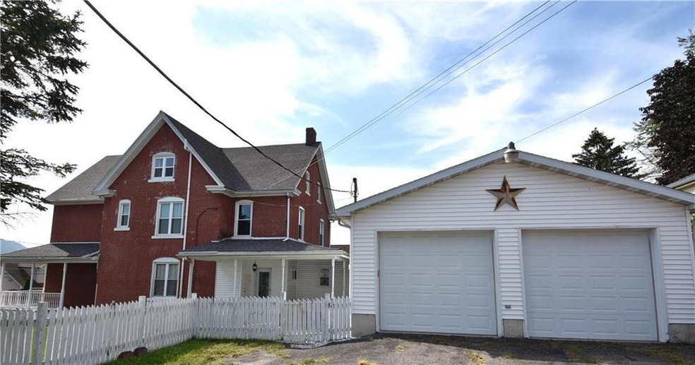 20 W 7th St, Jim Thorpe, PA 18229 - photo 1