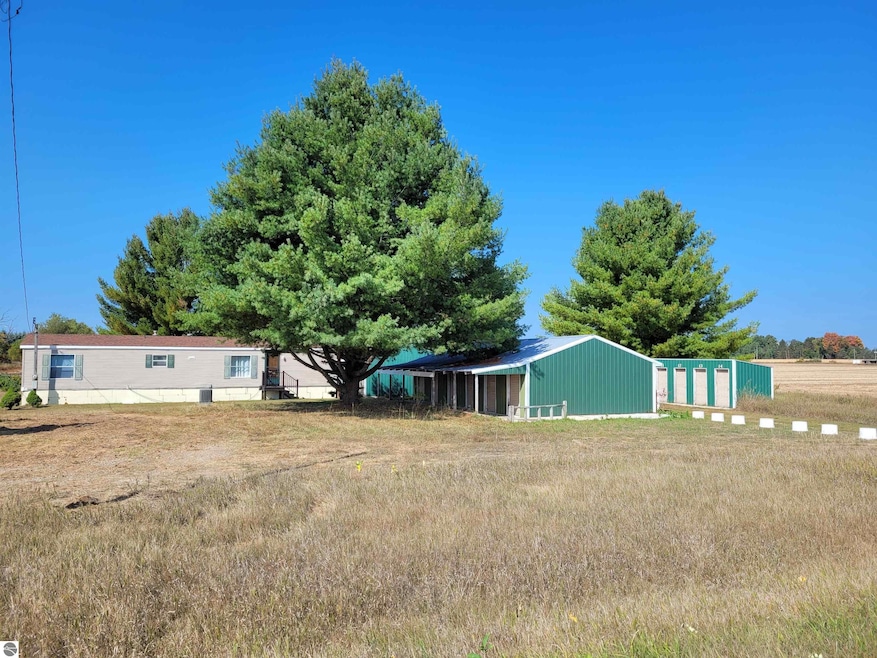 10269 30th Ave, Evart, MI 49631 - photo 1