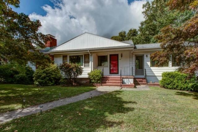 39 Pert St, Trumbull, CT 06611 - photo 1