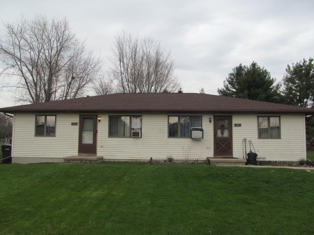 232 Lincoln St, Brooklyn, WI 53521 - photo 1