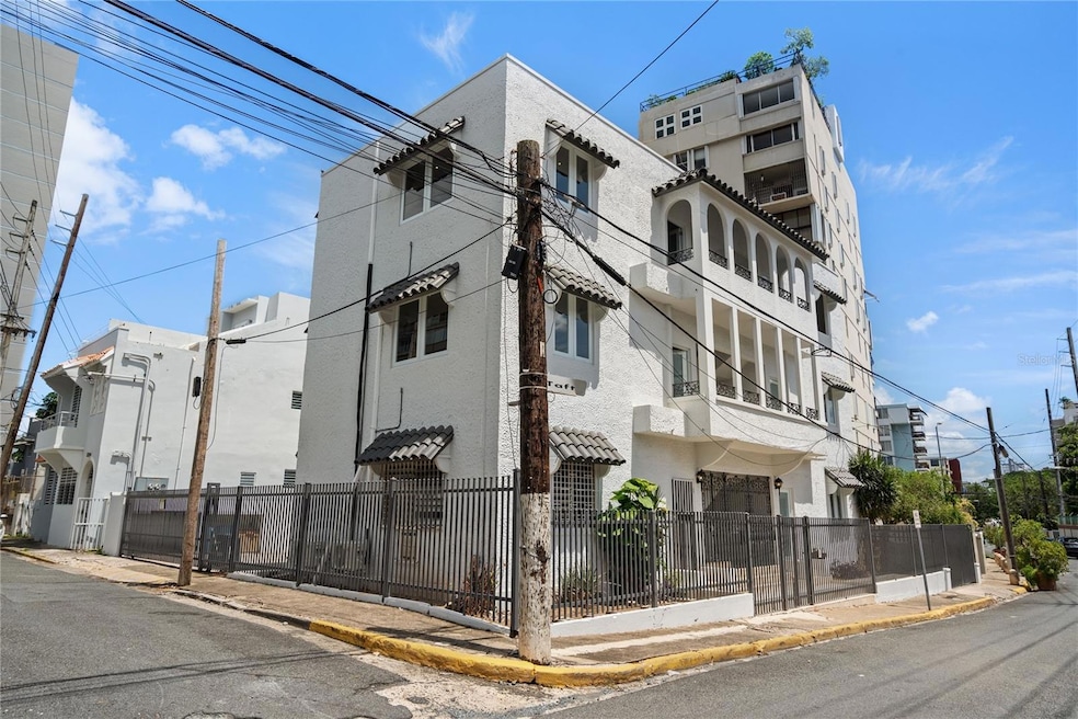 107 Taft unit 2, San Juan, PR 00907 - photo 1