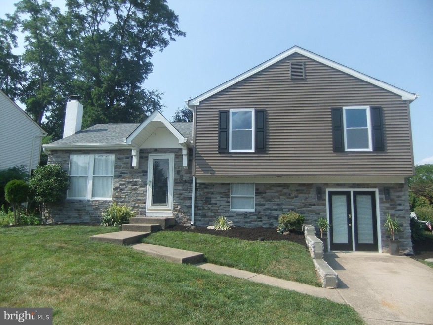 151 Penns Grant Dr, Morrisville, PA 19067 - photo 1