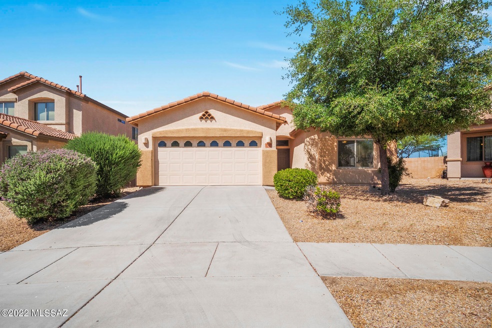 Welcome to 17575 South Garden Sage Loop!