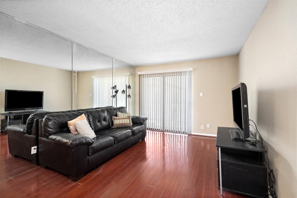 Welcome to 2832 S Bartell Drive #D37, 825 sq ft ,
