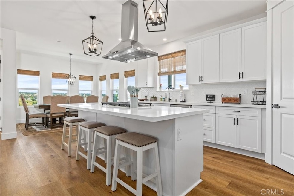 Sold $985,000 • Co-Listing Agent