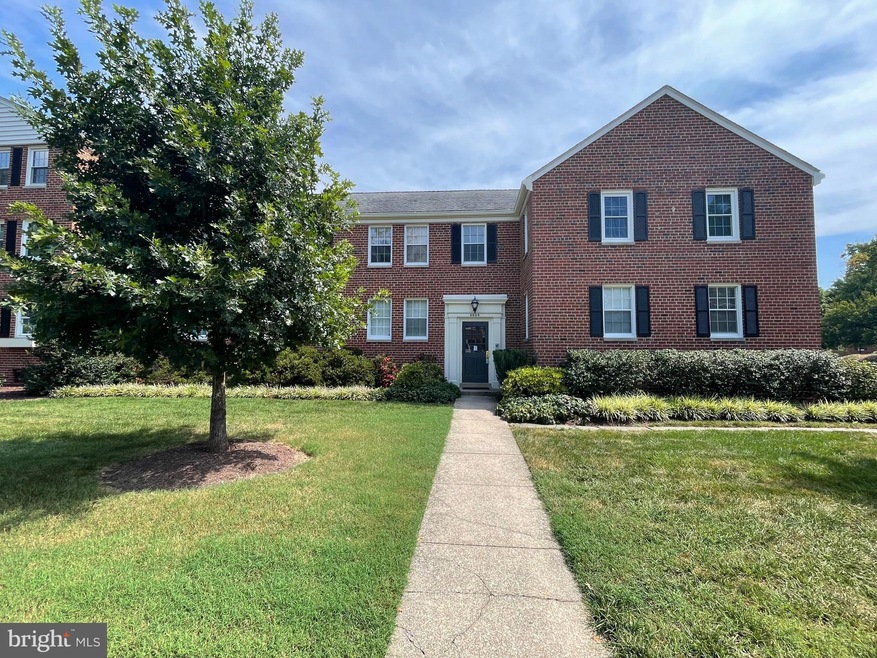 6609 Potomac Ave unit A2, Alexandria, VA 22307 - photo 1