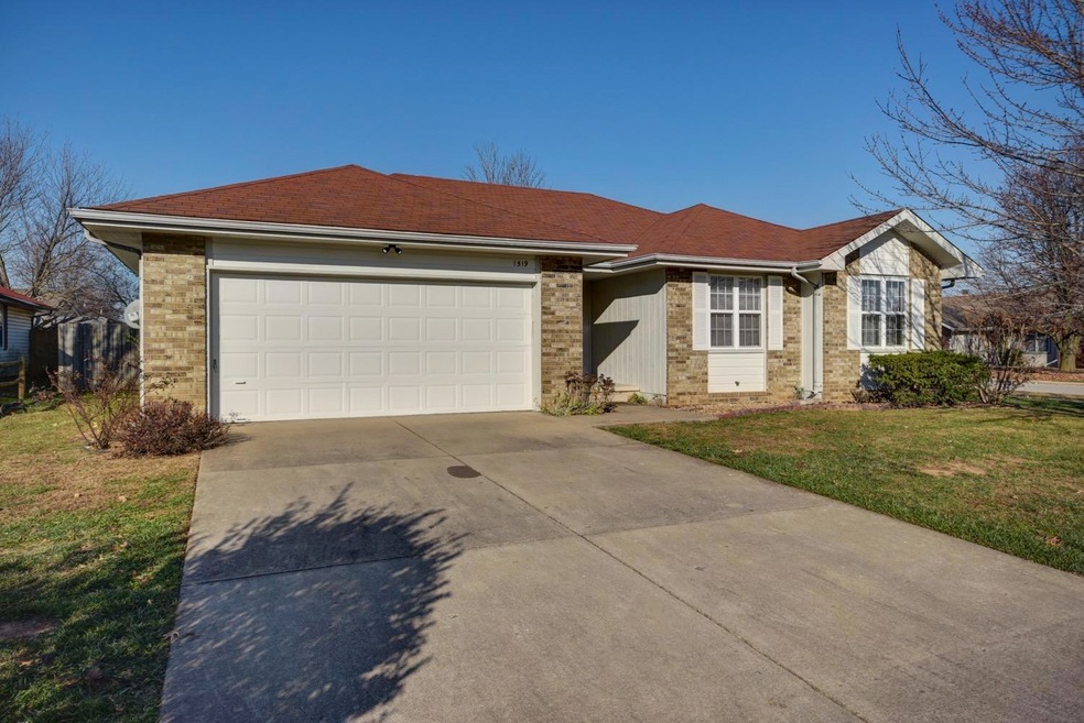 1519 W Erie Ct-38