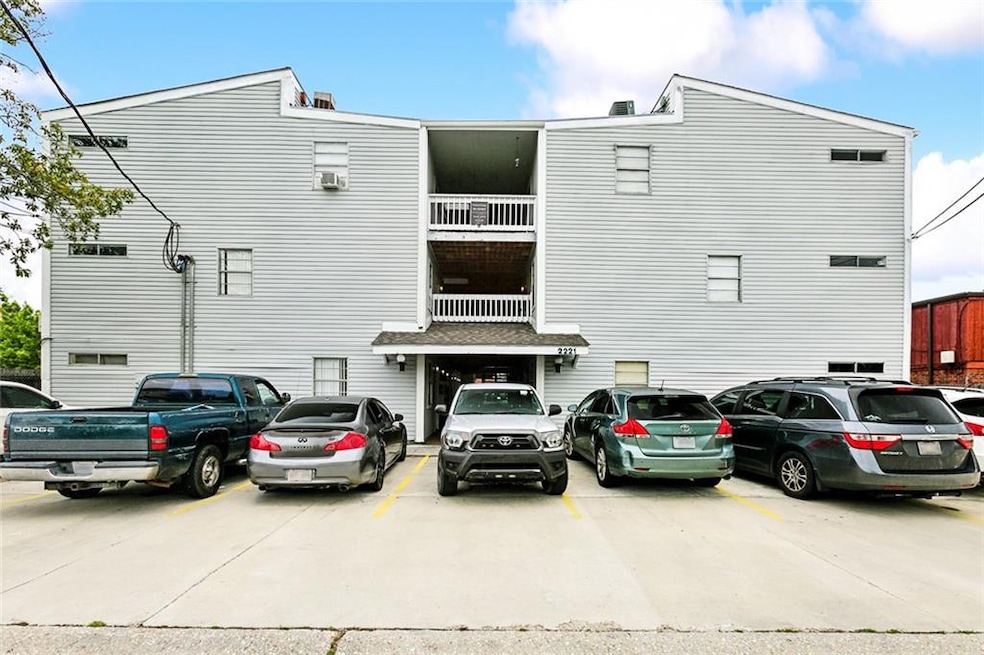2221 N Hullen St, Metairie, LA 70001 - photo 1