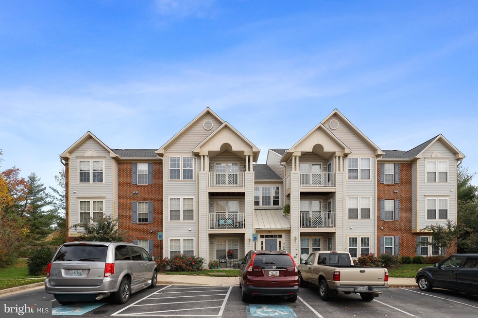 685 Winding Stream Way unit 301, Odenton, MD 21113 - photo 1