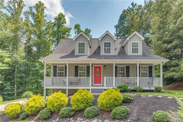Lovely Cape Cod on a large, private lot