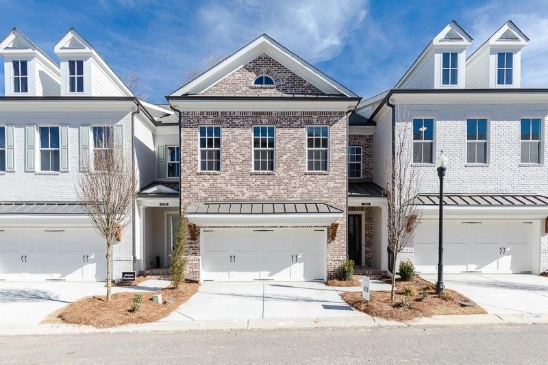 Gorgeous traditional elevation with covered front 
