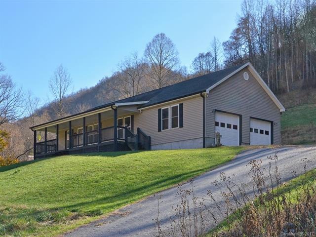 200 Rabbit Hop Dr, Burnsville, NC 28714 - photo 1