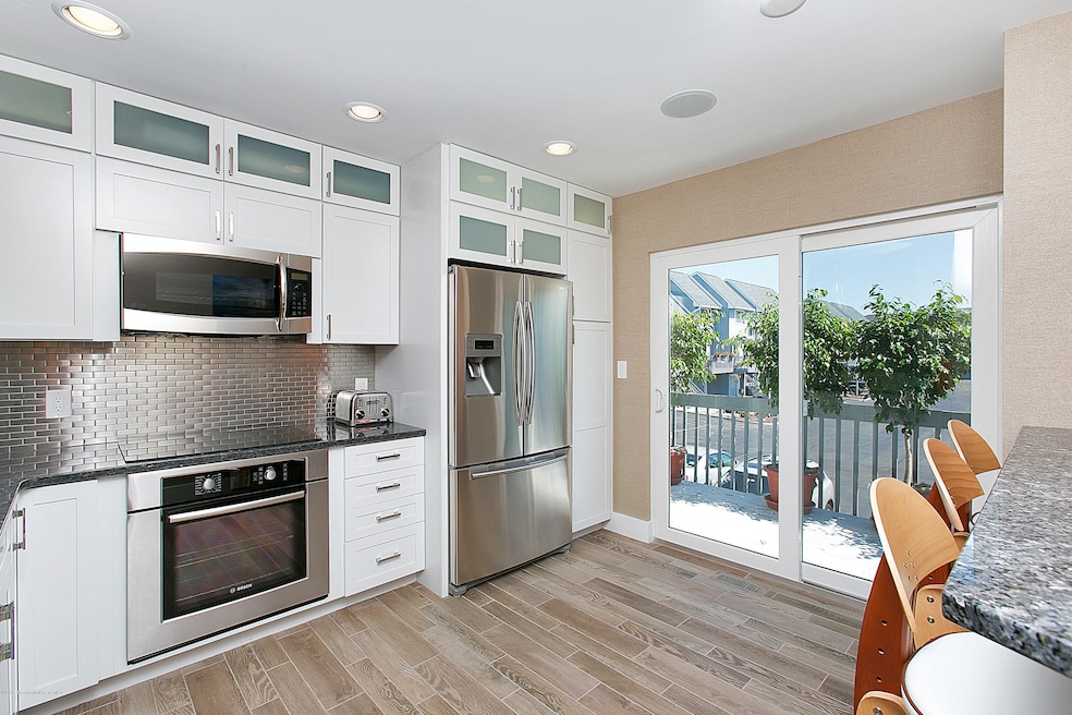 5 Island View Way unit 69, Sea Bright, NJ 07760 - photo 1