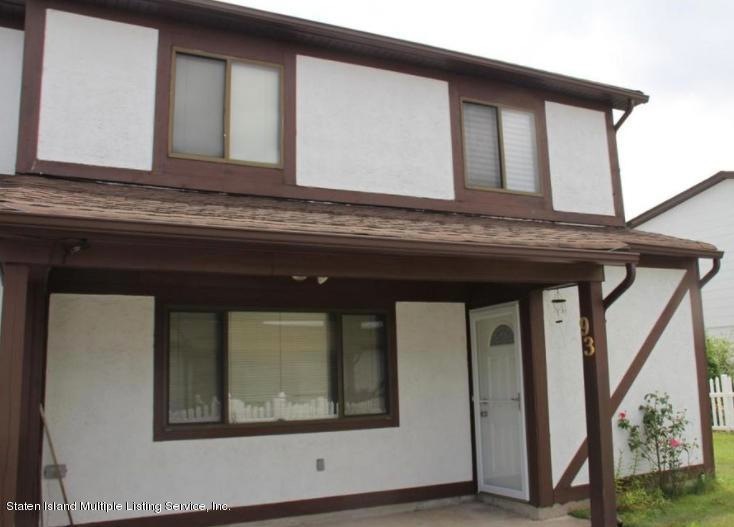 93 PARKVIEW LOOP