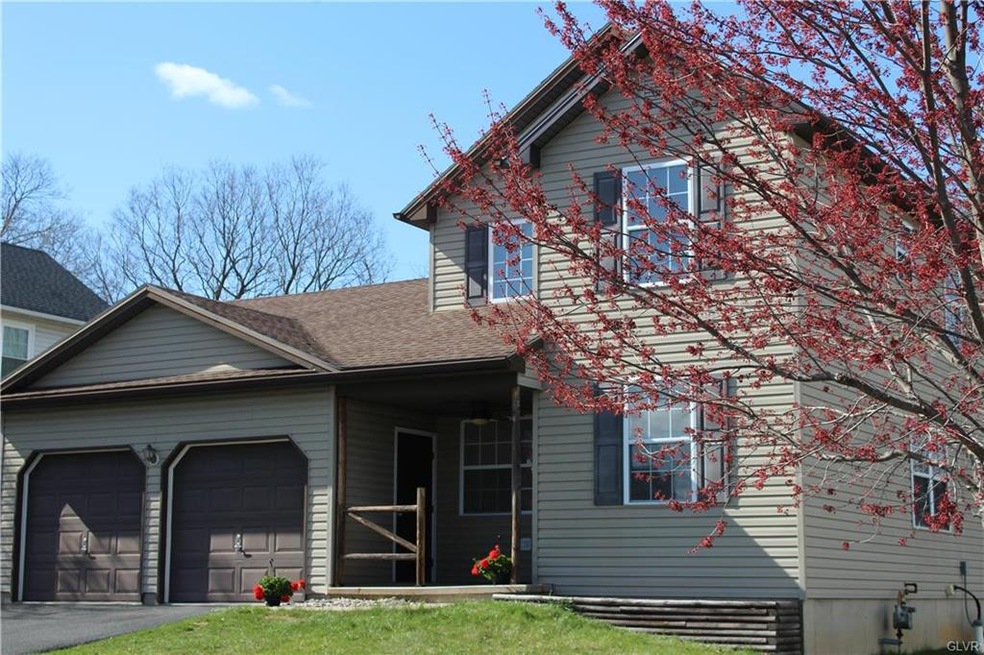 270 Crown Dr, Easton, PA 18040 - photo 1