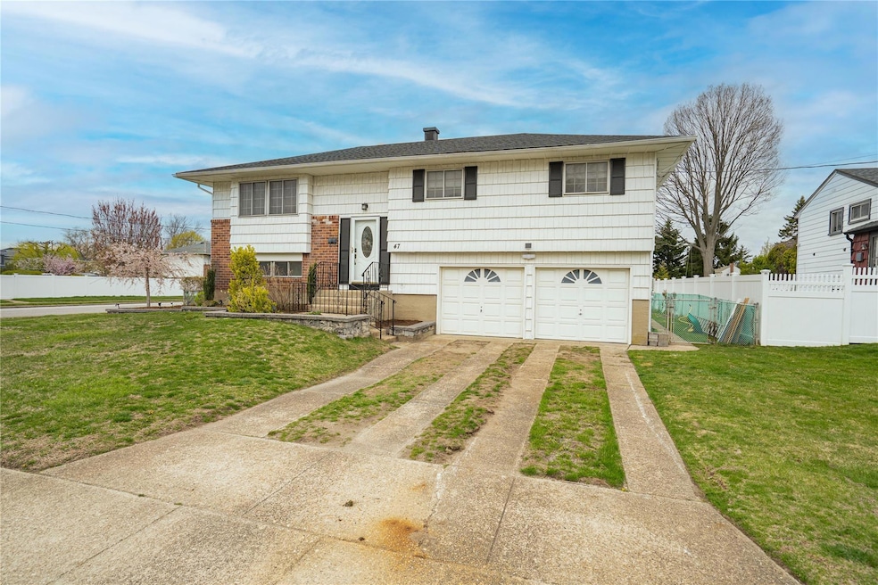 Sold $715,000 • Co-Listing Agent