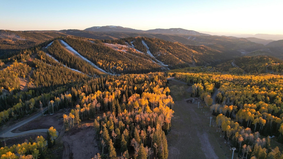 2 Elk Meadows Dr, Beaver, UT 84713 - photo 1