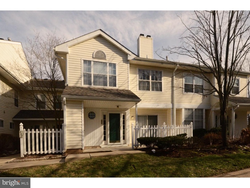 221 Windsor Ct, Glen Mills, PA 19342 - photo 1