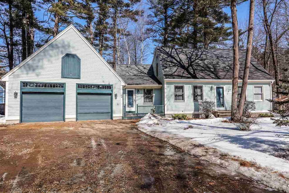 54 Evergreen Ave, Franklin, NH 03235 - photo 1