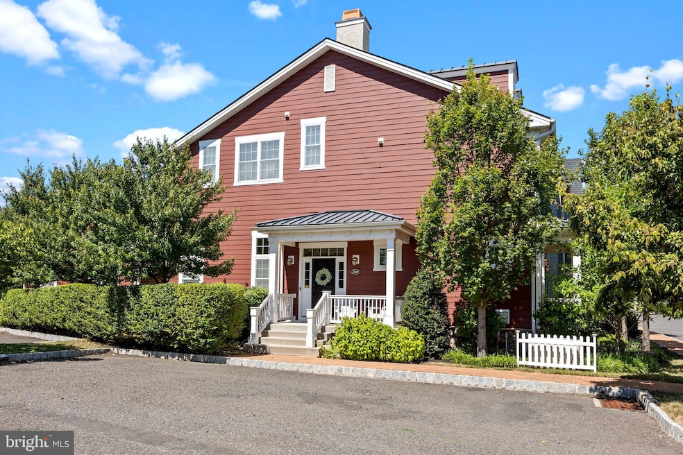 Sold $915,000 • Co-Listing Agent