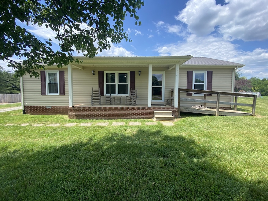 117 Hunters Ln, Shelbyville, TN 37160 - photo 1