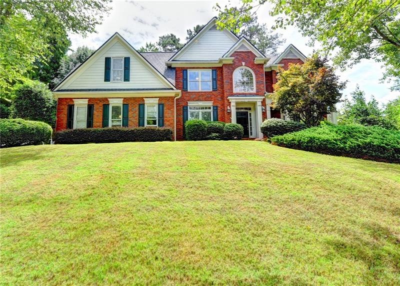 BEAUTIFUL 5 BR., 4.5 BATH IN SOUGHT AFTER CHATTAHO