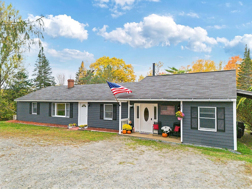 733 Middle Rd, Skowhegan, ME 04976 - photo 1