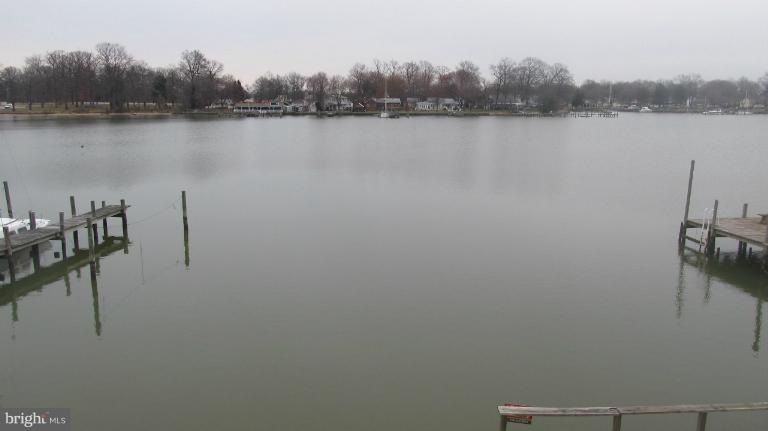 176 Kingston Park Ln E, Middle River, MD 21220 - photo 1