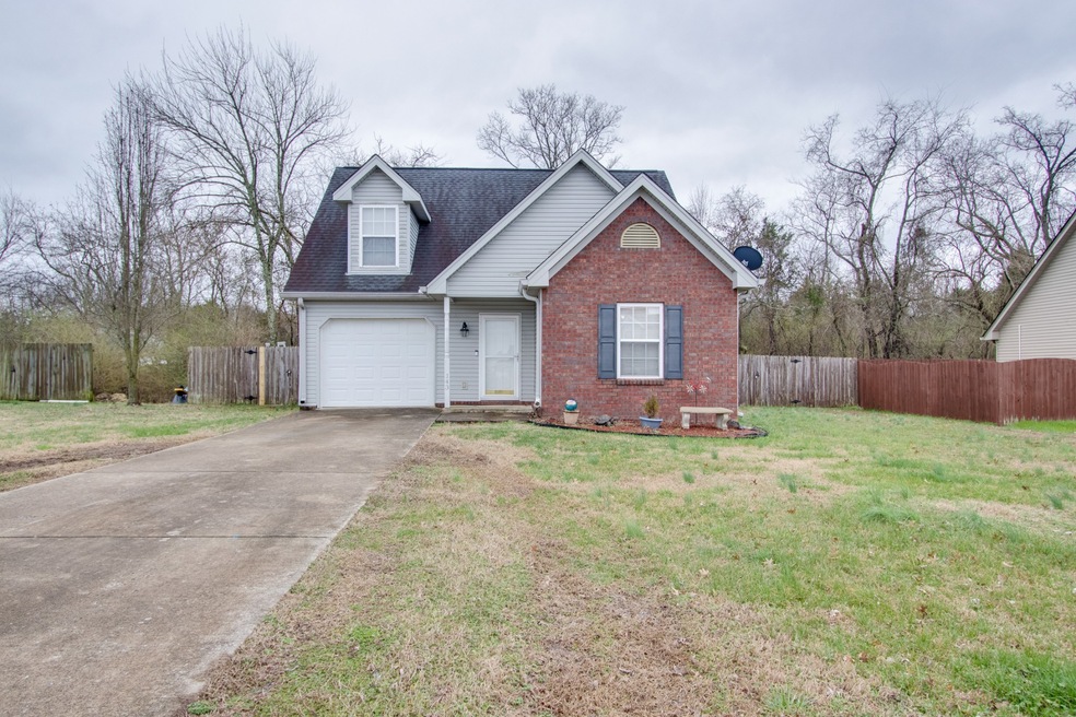 143 Sara Cir, Lebanon, TN 37090 - photo 1