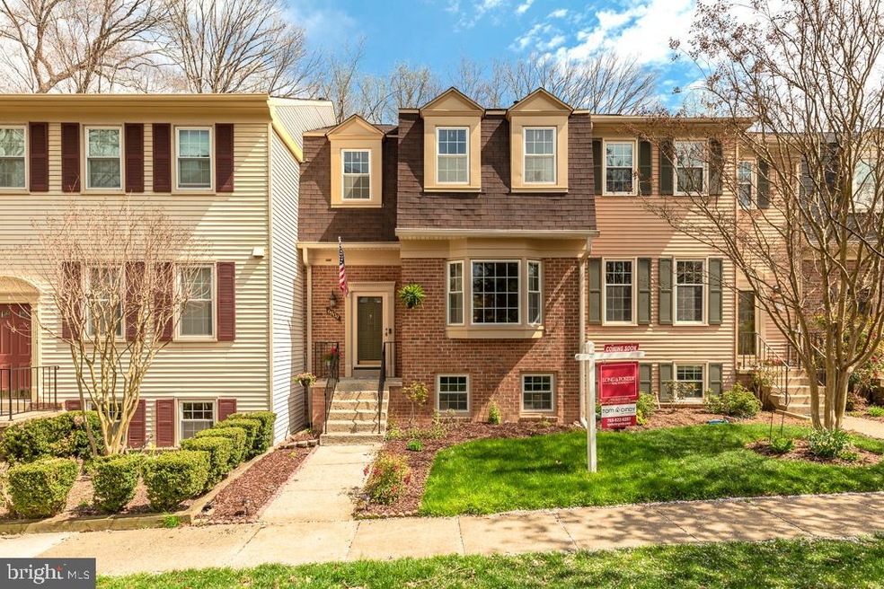 6809 Wild Rose Ct, Springfield, VA 22152 - photo 1