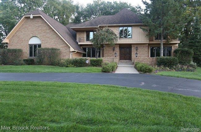 3605 Maxwell Ct, Bloomfield Hills, MI 48301 - photo 1