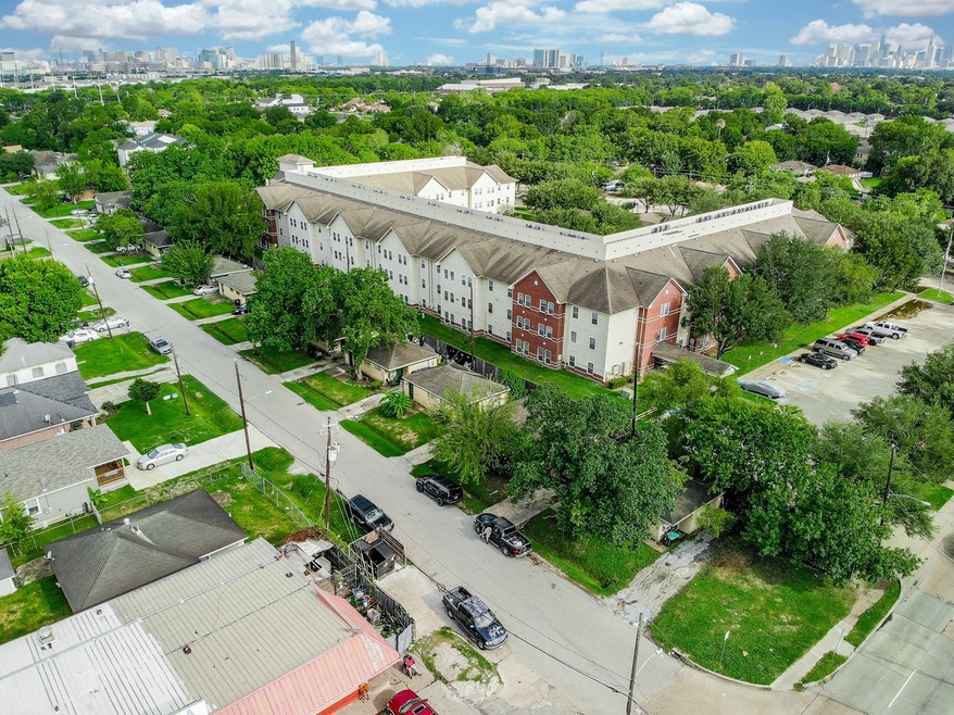 3821 Mount Pleasant St, Houston, TX 77021 - photo 1