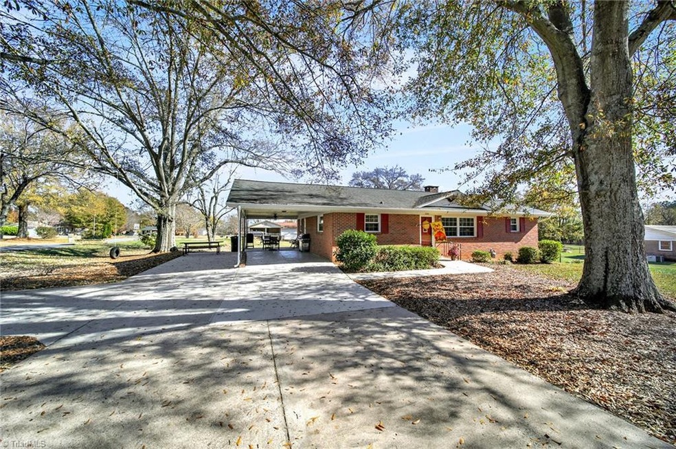 2201 Taylor Rd, Shelby, NC 28152 - photo 1