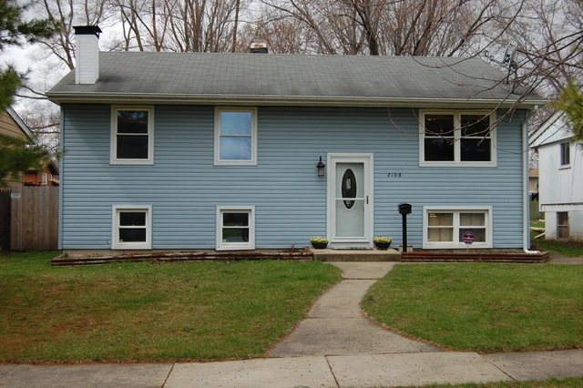 2108 Hermon Ave, Zion, IL 60099 - photo 1