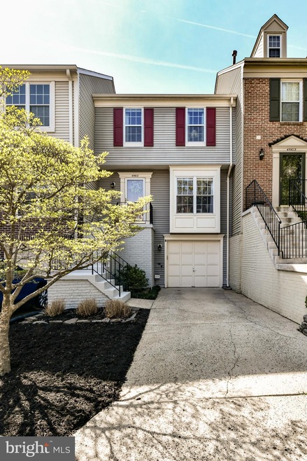 45610 Whitcomb Square, Sterling, VA 20166 - photo 1