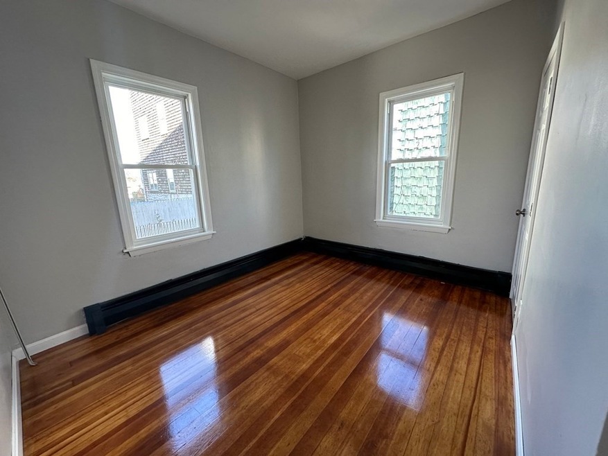 186 Snell St unit 1, Fall River, MA 02721 - photo 1