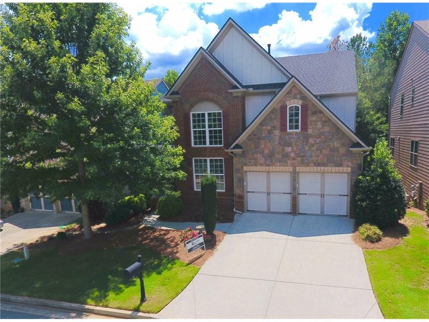 BEAUTIFUL FIVE BEDROOM HOME IN JAMES CREEK