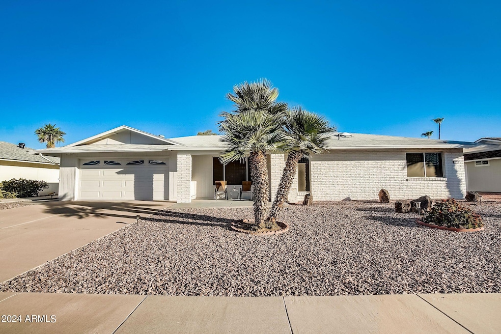 2-web-or-mls-W Royal Oak Rd-002