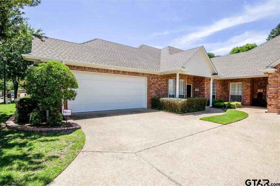 2249 2249 Homestead Ln, Tyler, TX 75701 - photo 1